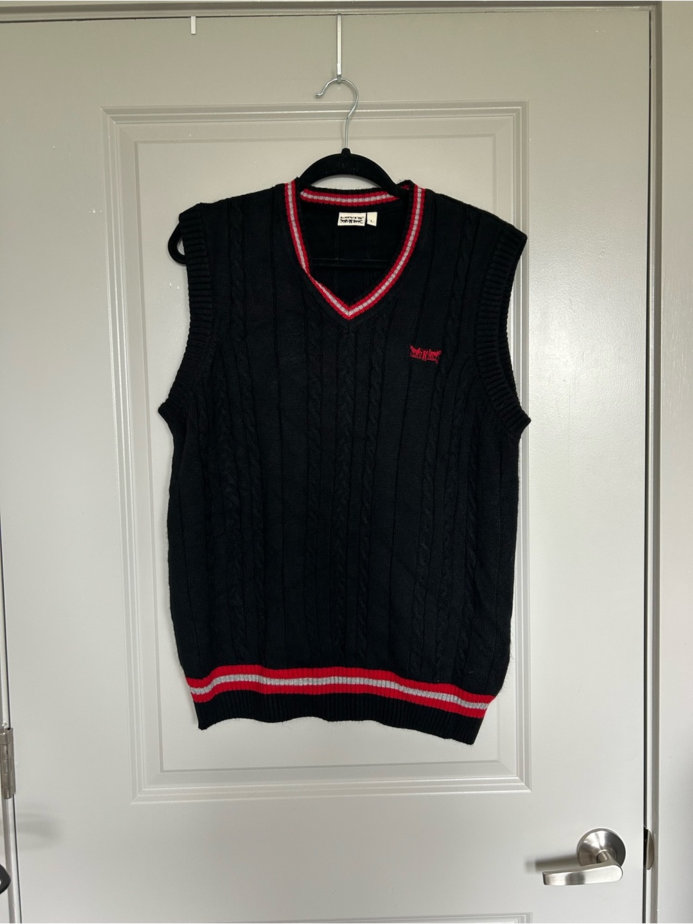 Levi's Black Cable Knit V-Neck Sweater Vest with Red Trim